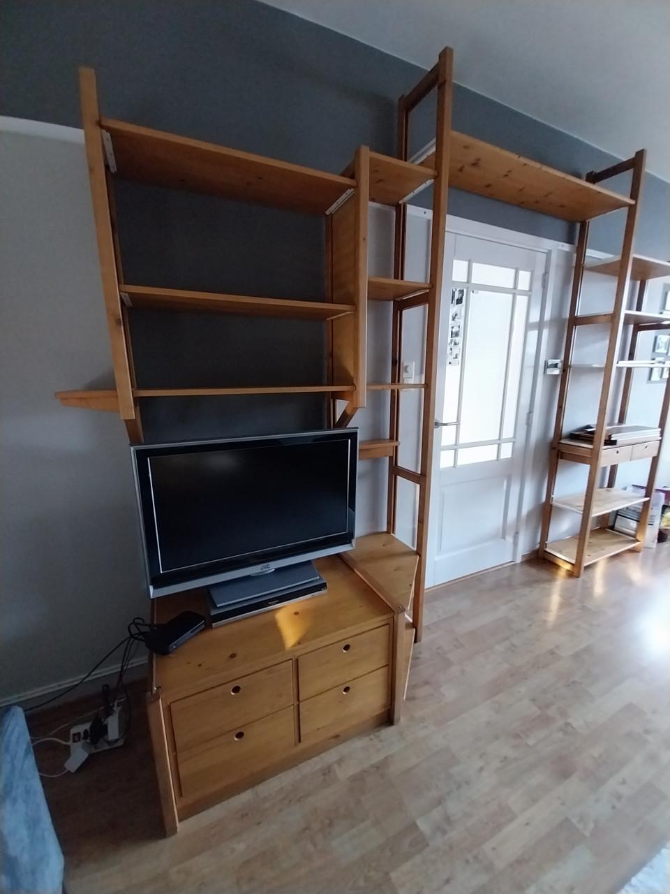 Boekenkast en TV kast