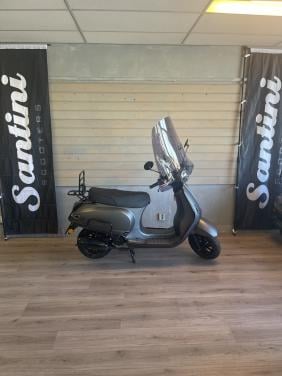 Scooterpromo Goes - Grote voorraad nieuwe Santini scooters