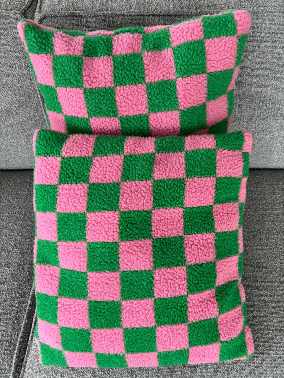 Te koop: 2 kussens