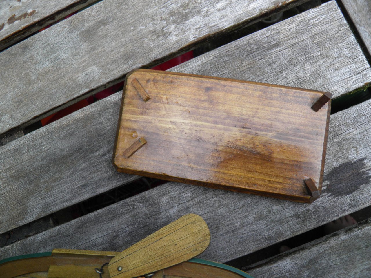 Bootje ongeveer 30 bij 30 cm hout