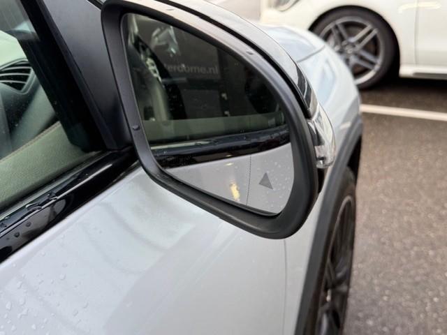 Mercedes-Benz Gla-klasse 180 business solution amg achteruitrij camera l sp