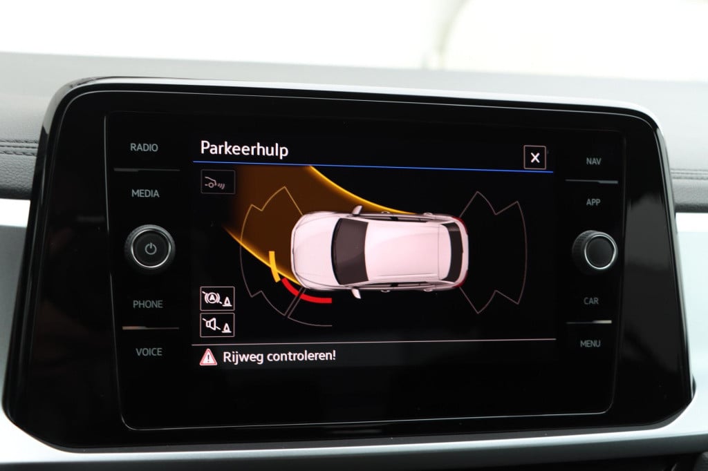 Volkswagen T-roc 1.5 tsi life edition 150pk dsg7