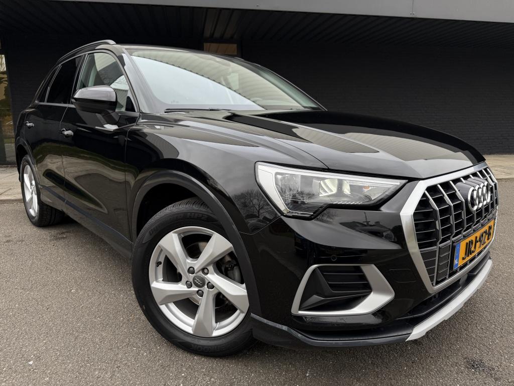 Audi Q3 35 tfsi pro line sport // dealeronderhouden //