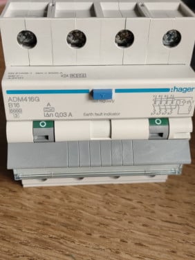 Aardlekautomaat