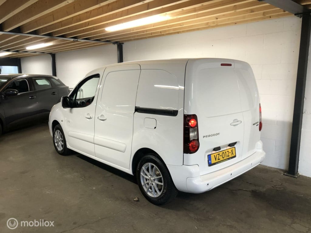 Peugeot Partner bestel 120 1.6 bluehdi 100 l1 première s&s