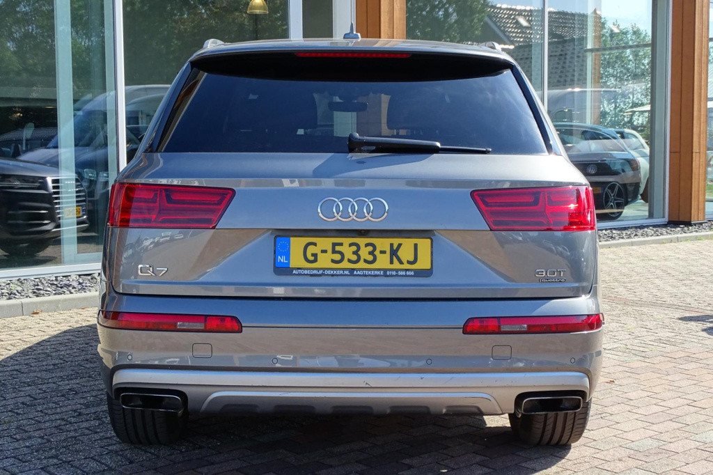 Audi Q7 3.0 tfsi quattro pro line + 7p