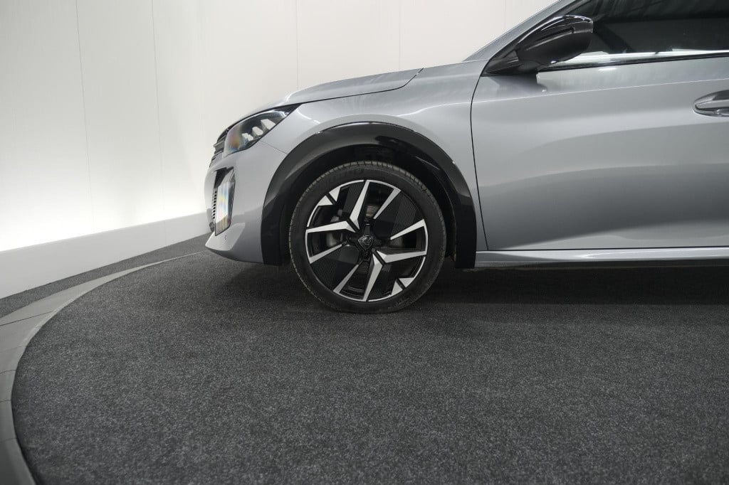 Peugeot 208 puretech 100 gt | camera | navigatie | apple carplay | parkeers