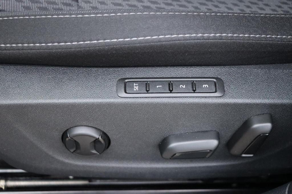 Skoda Octavia combi 1.4 tsi iv style 204pk dsg6