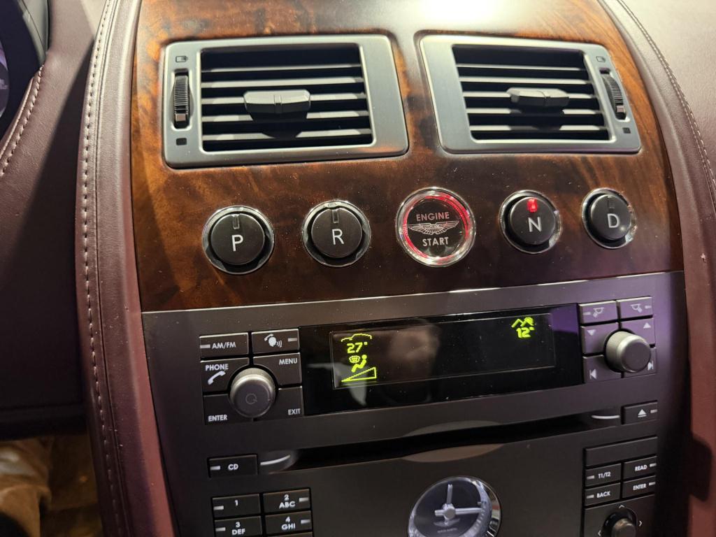 Aston Martin Db9 5.9 v12 touchtronic