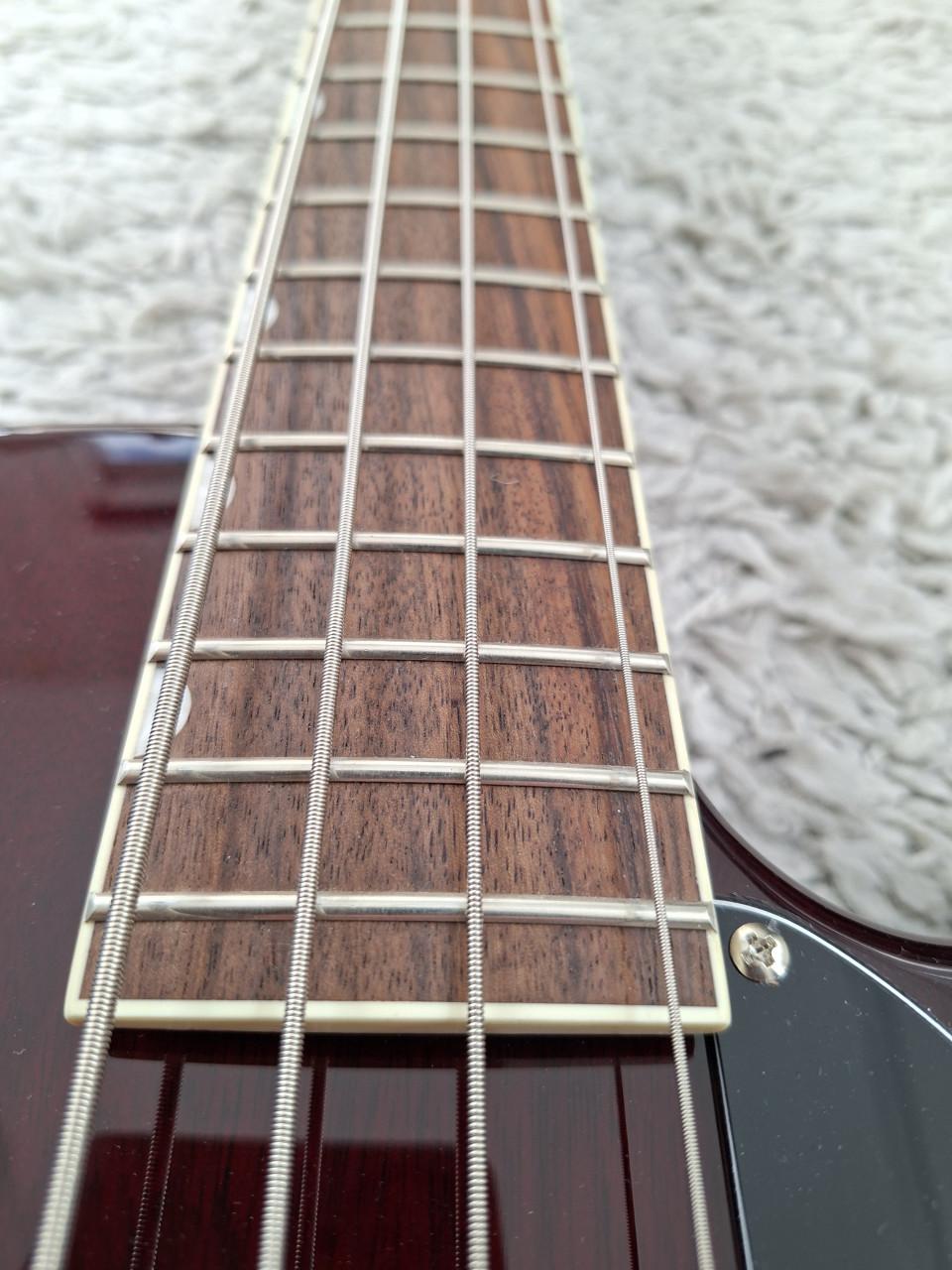 Gretsch Streamliner Jet Club Bass Walnut Stain met koffer z.g.a.n.