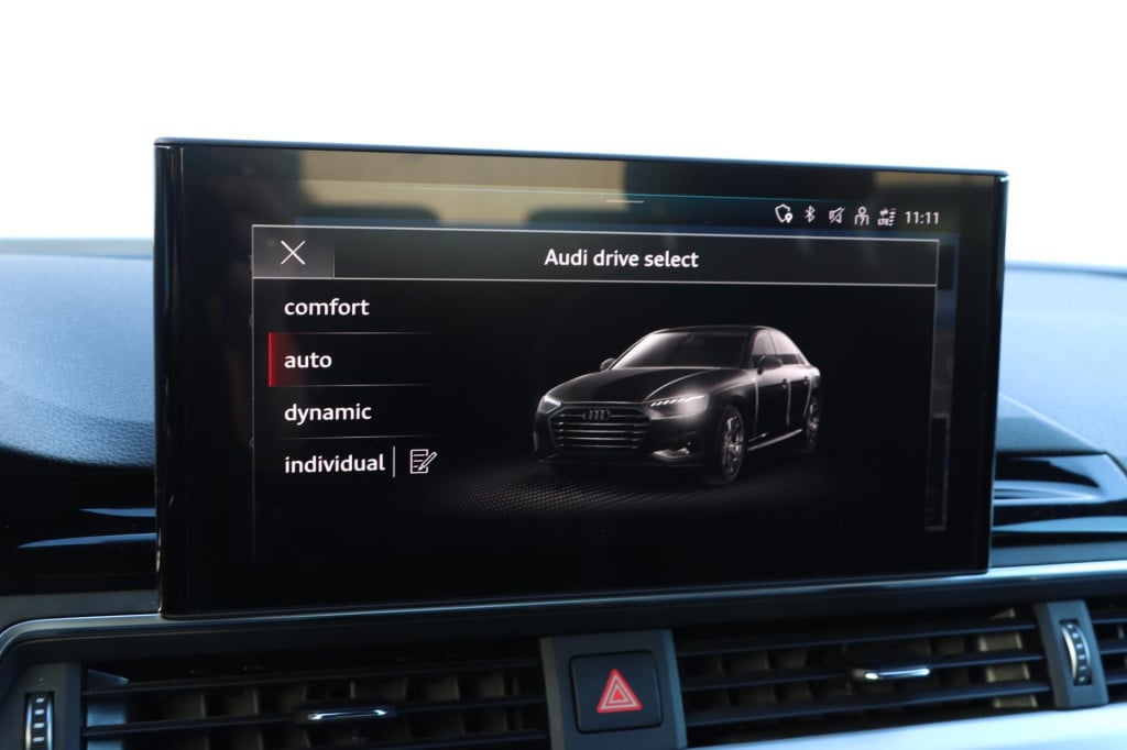 Audi A4 limousine 35 tfsi s edition 150pk s-tronic