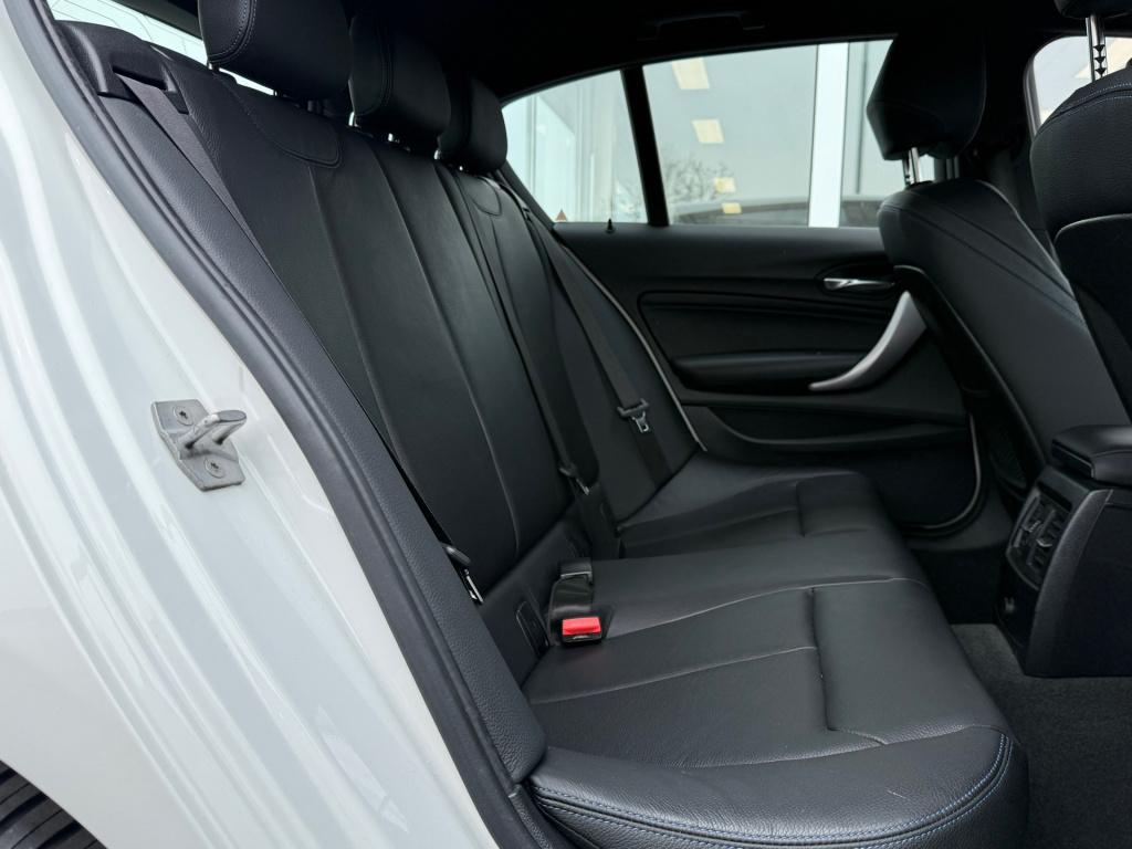 BMW 1 Serie 118i edition m sport shadow executive