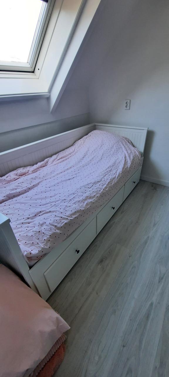 Ikea Hemnes uitschuifbaar bed met 3 lades