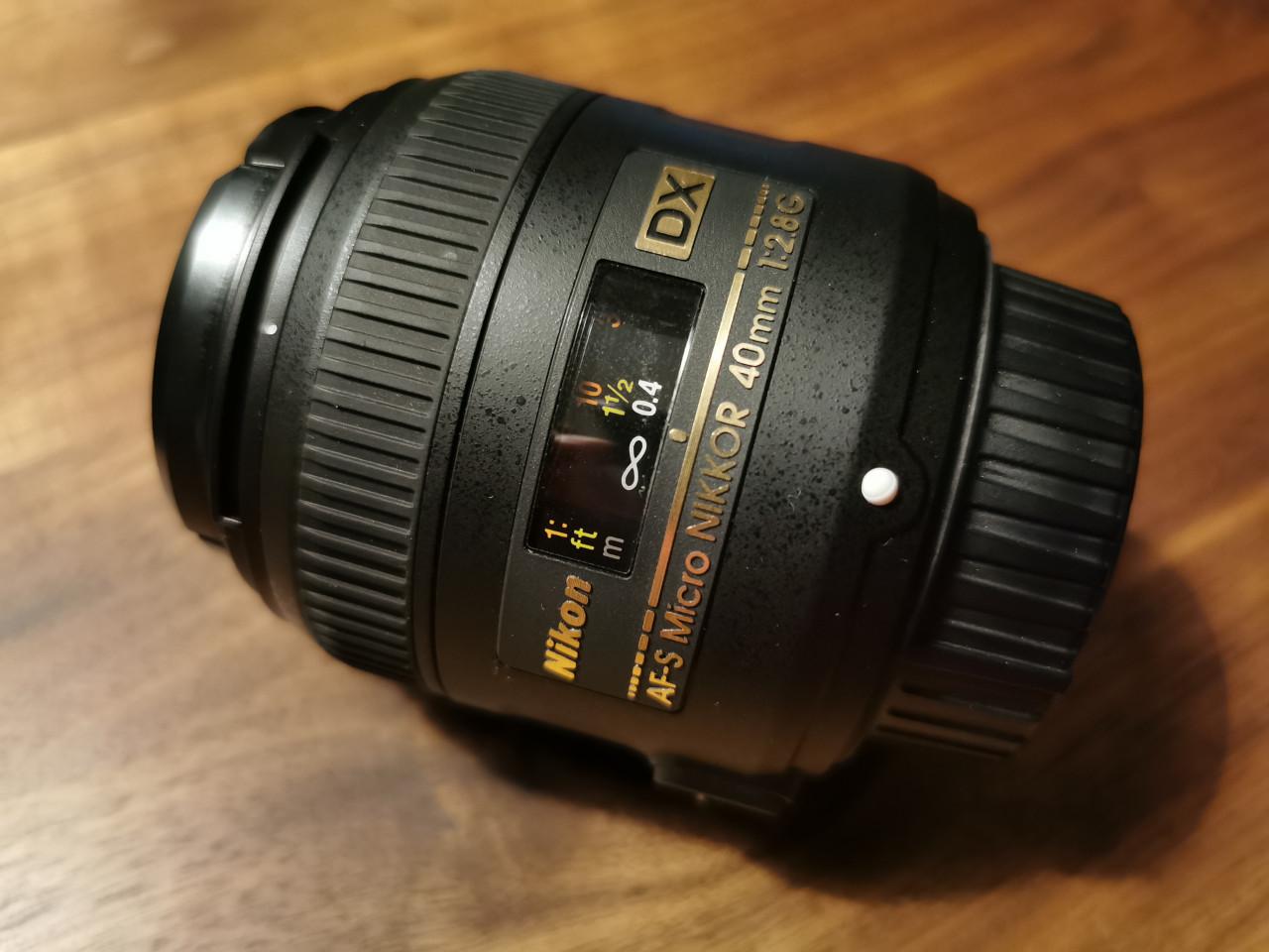 Nikon DX AF-S Micro 40mm 1:2.8G