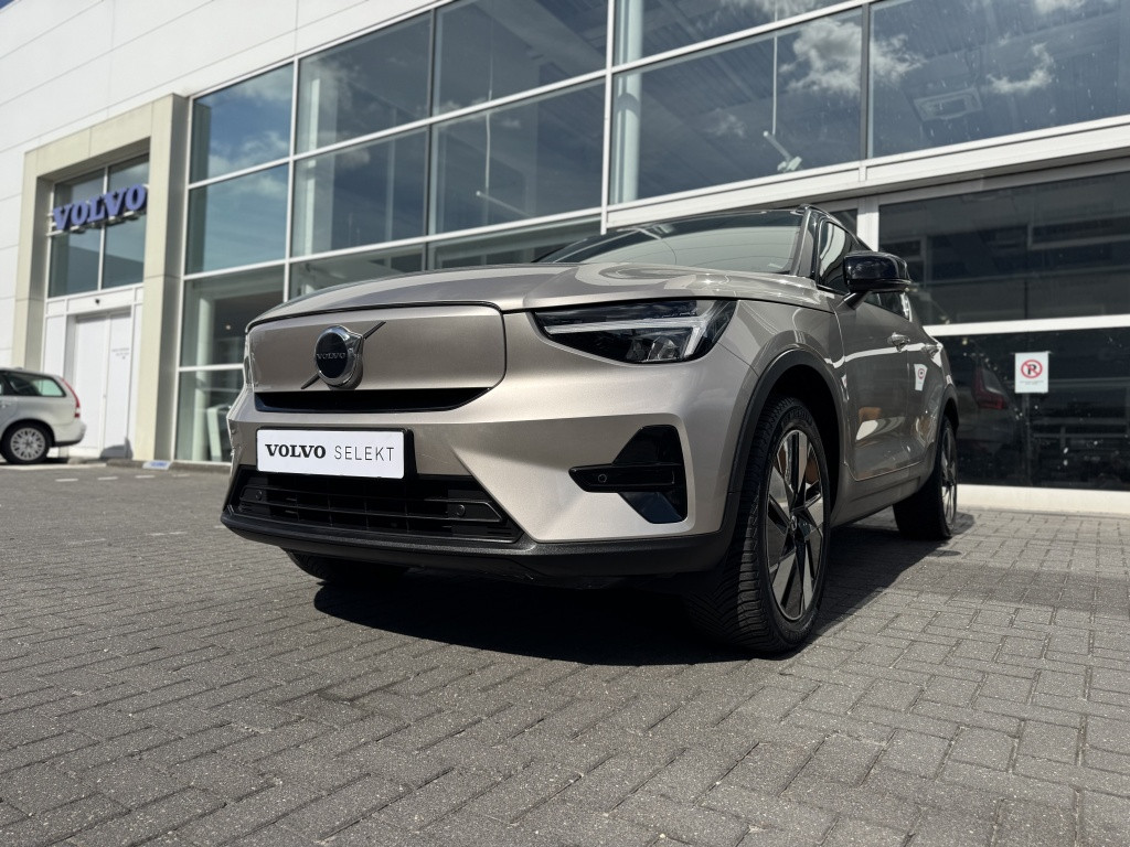 Volvo XC40 extended plus 82 kwh/252pk| adap.cruise| trekhaak| camera