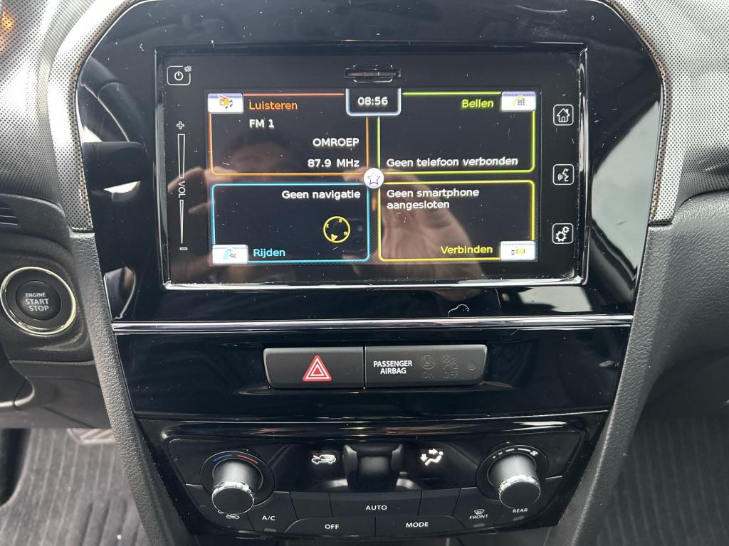 Suzuki Vitara 1.4 boosterjet style smart hybrid automaat|1500kg trekgewicht