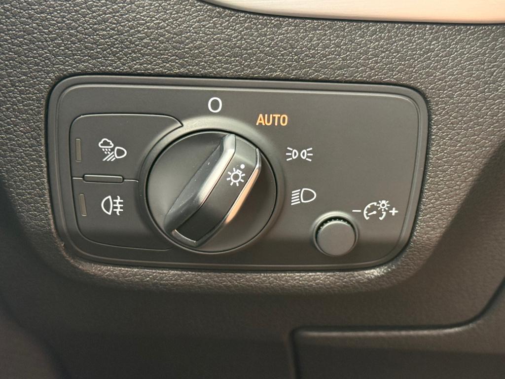 Audi Q2 35 tfsi s edition