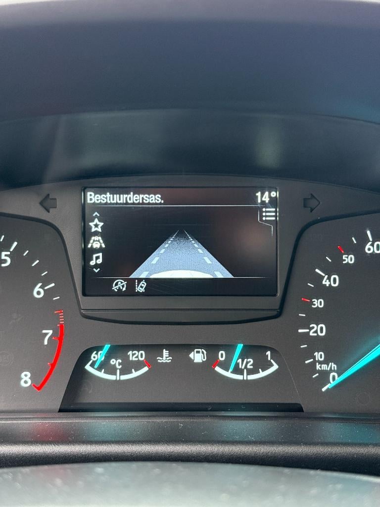 Ford Fiesta 1.1 - trend - cruisecontrol