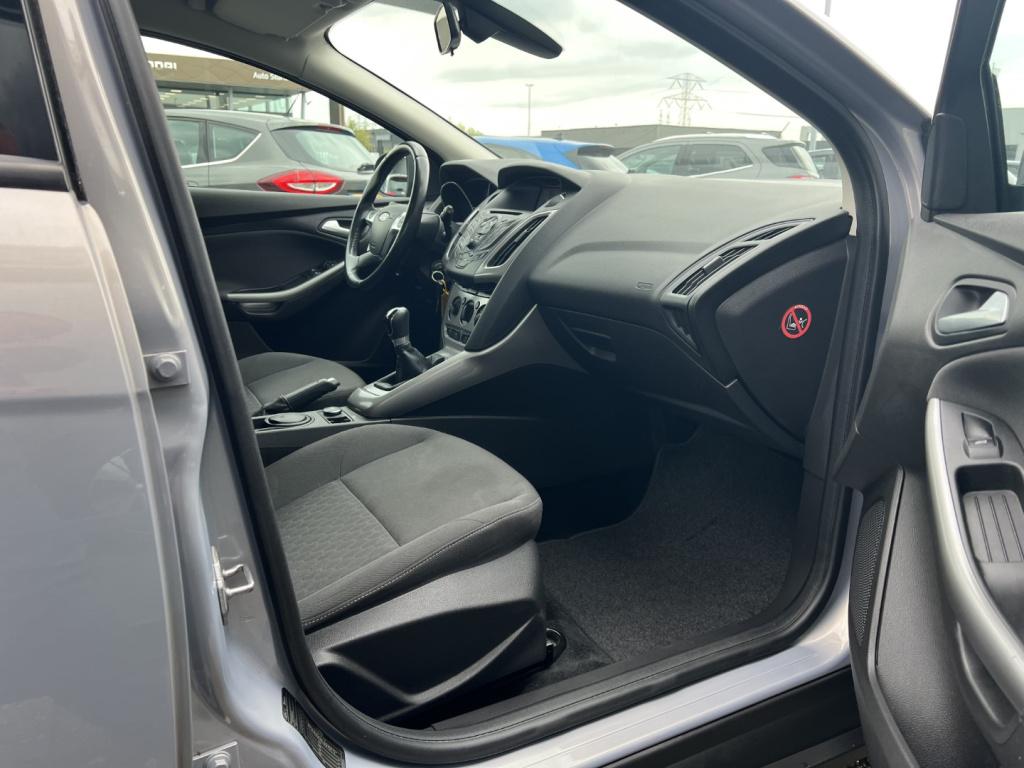 Ford Focus 1.0 ecoboost 100pk edition , trekhaak , voorruitverwarming