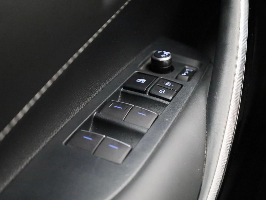 Toyota Corolla Touring Sports 1.8 hybrid business plus | automaat | stoel v