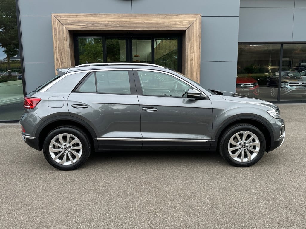 Volkswagen T-roc 1.5 tsi 150pk dsg style carplay | camera | keyless | elek.