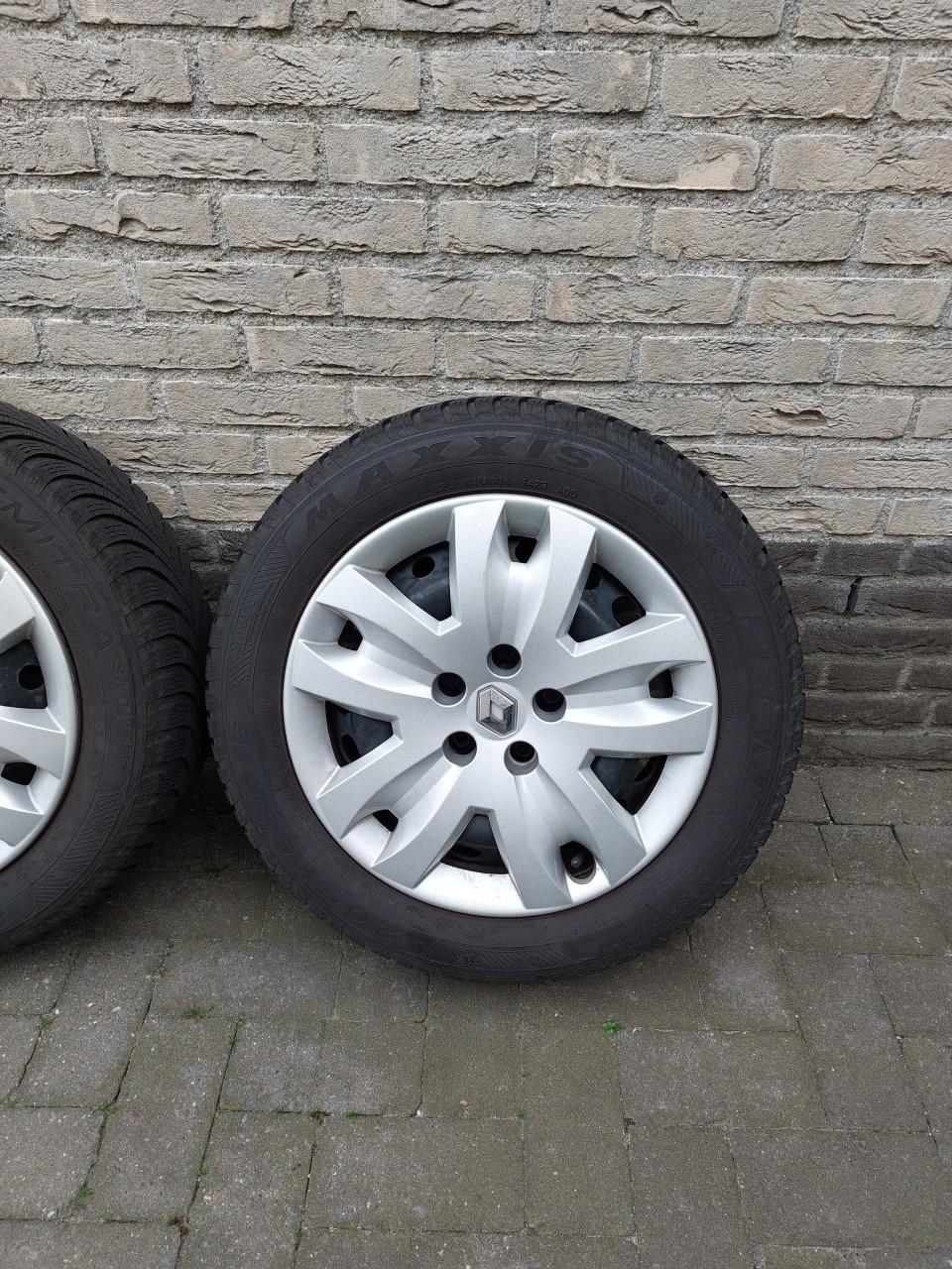 Winterbanden Renault megane 3 of 4