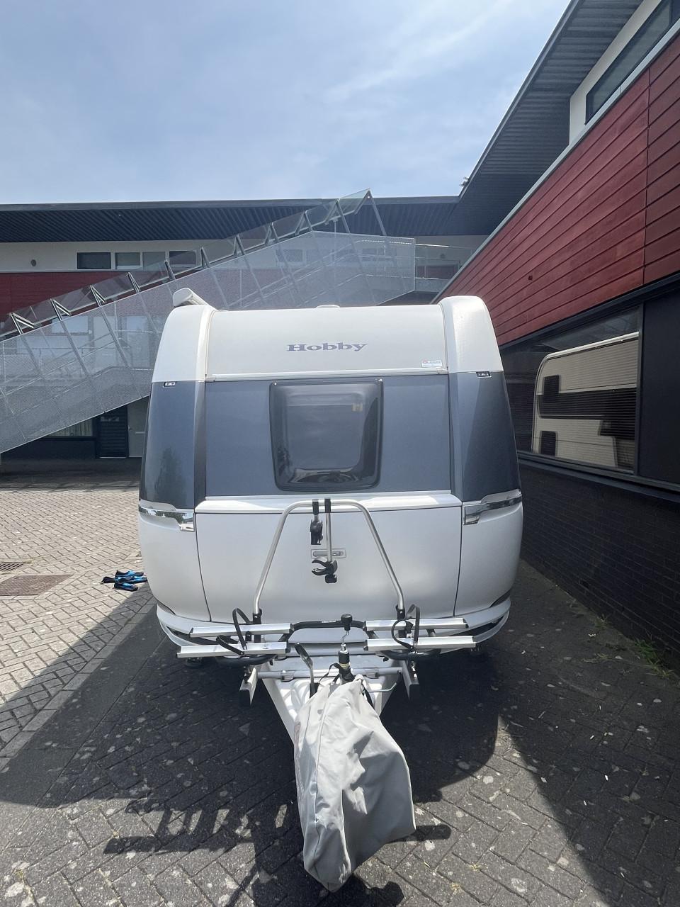 Hobby 490 KMF Excellent Edition 2022 – Zeer compleet – 5 slaapplaatsen