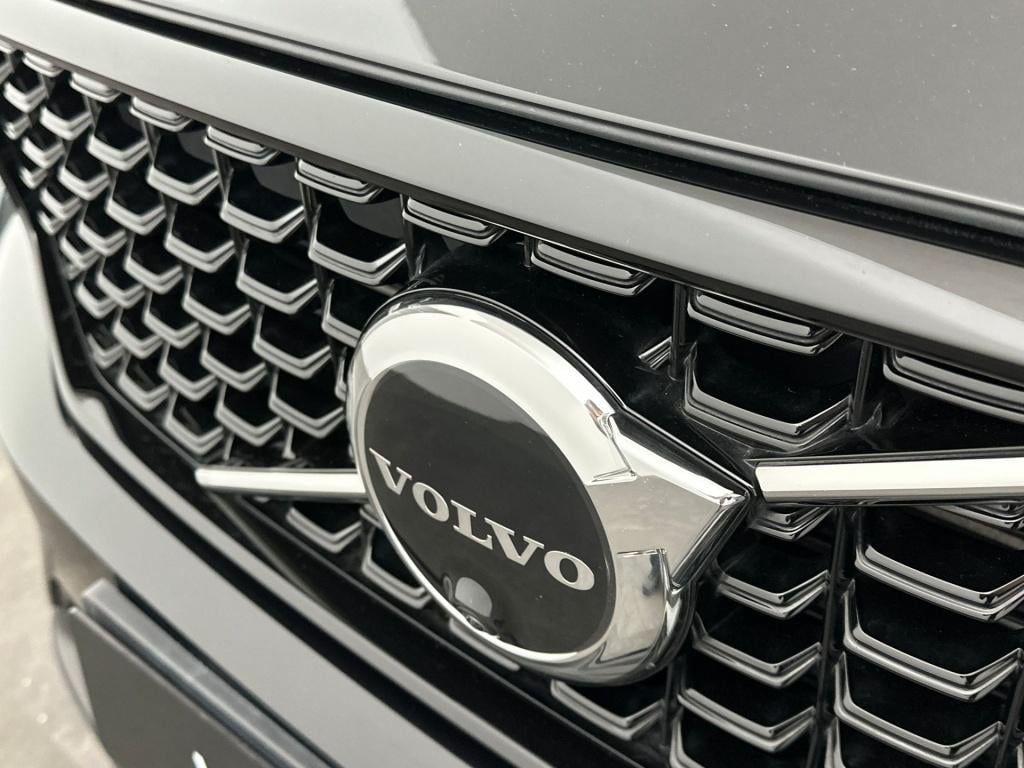 Volvo XC40 t5 262pk recharge plus dark| adap.cruise| 360camera| trekhaak