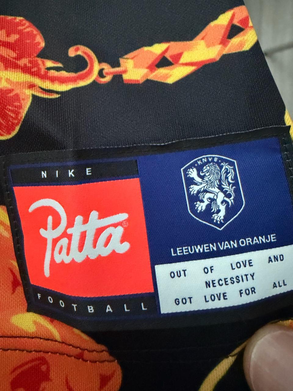 Nike Patta Nederland voetbalshirt kind maat  L NIEUW
