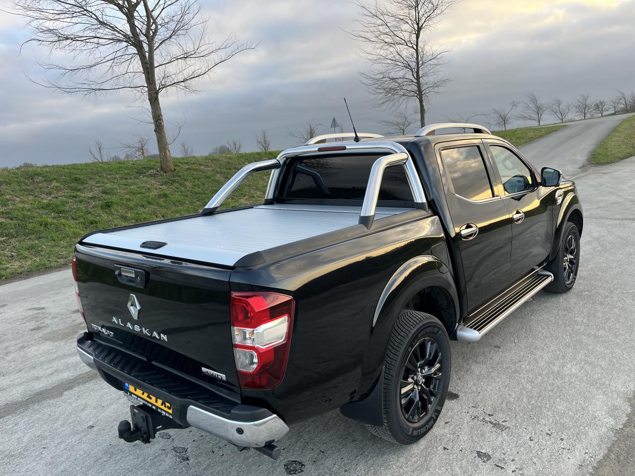 Renault Alaskan 2.3 dCi 190 pick-up grijs kenteken 2021