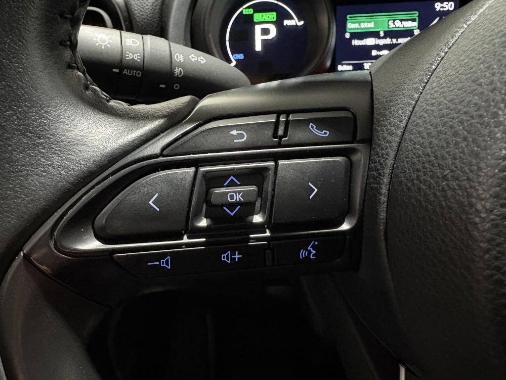 Toyota Yaris Cross 1.5 hybrid first edition | bsm | stoelverwarming | camer