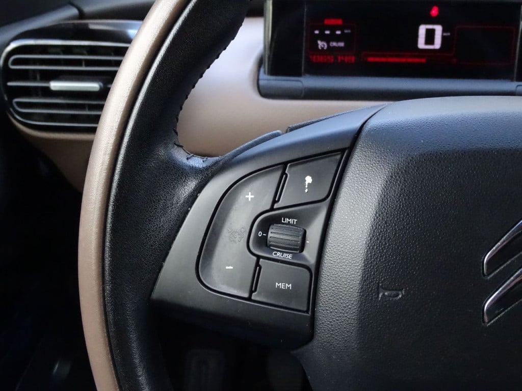 Citroen C4 Cactus 1.2 vti shine navi | bluetooth