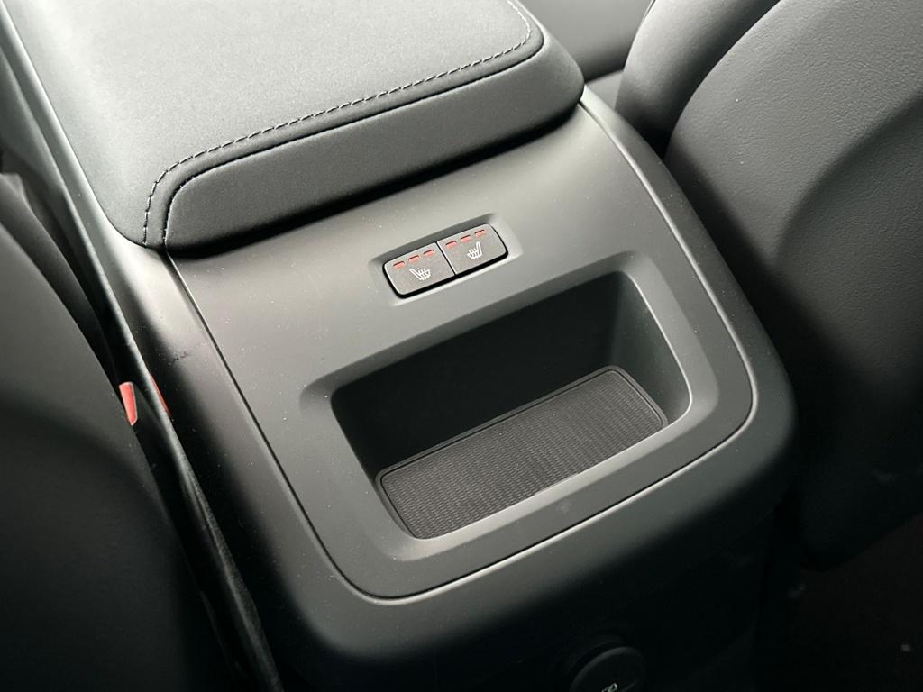 Volvo XC60 t6 awd gt ultra dark