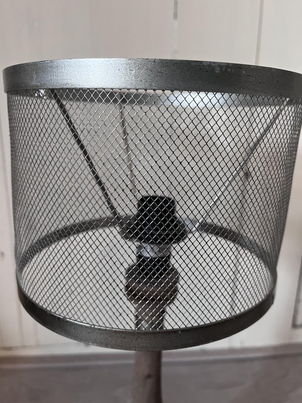 2 industriele schemerlampen