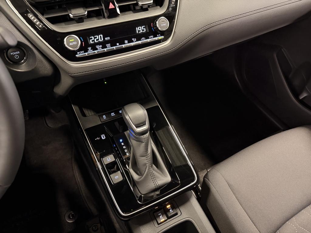 Toyota Corolla Cross hybrid 140 dynamic| adapt. cruise| stoel/stuur verw.| 