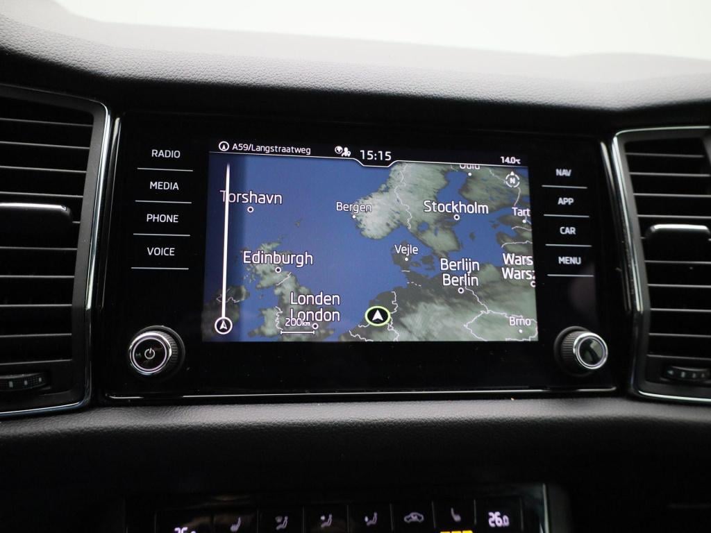 Skoda Kodiaq 1.5 tsi business edition | automaat | navigatie | stoel verwar