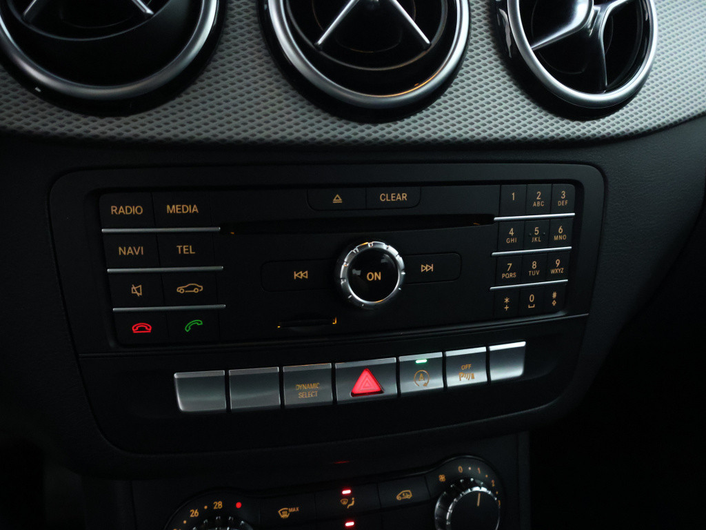 Mercedes-Benz B-Klasse 180 ambition | parkeersensoren | inclusief 12 maande