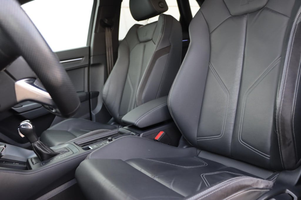 Audi Q3 35 tfsi s line s-tronic