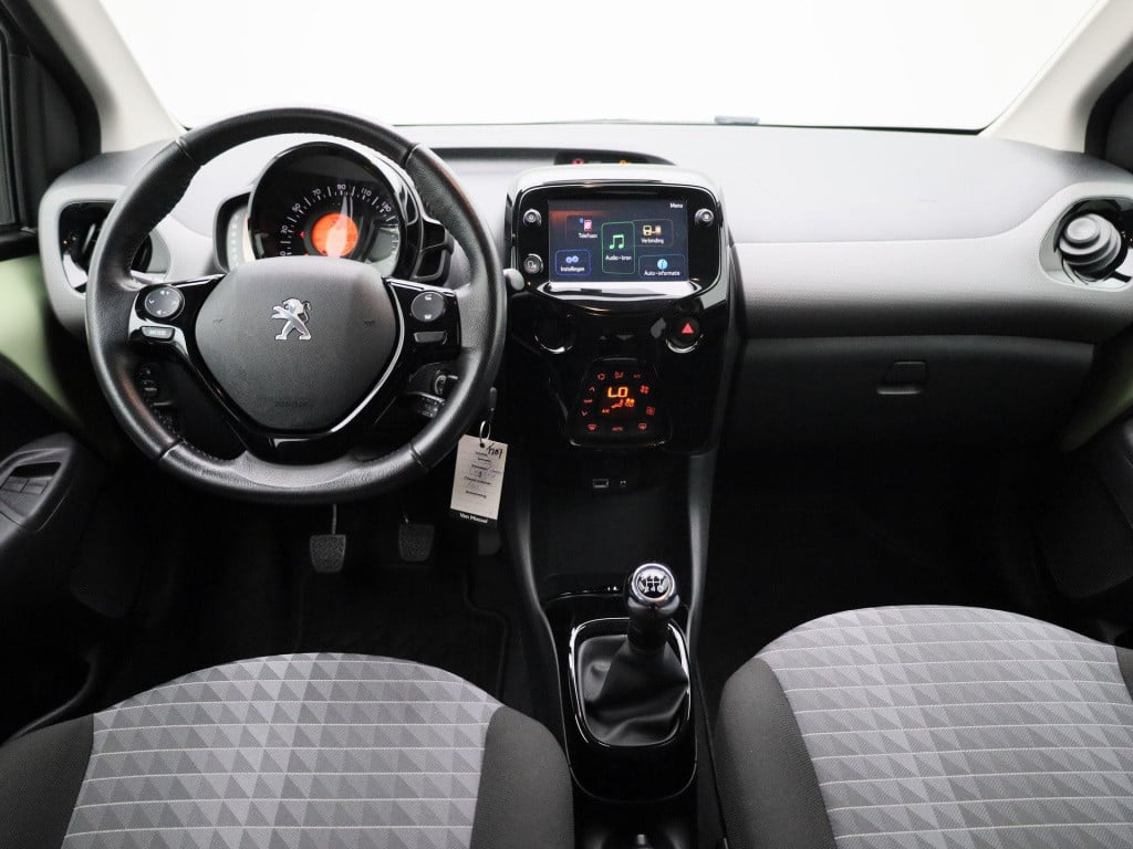 Peugeot 108 1.0 e-vti allure top! | lage km stand! | apple carplay / androi