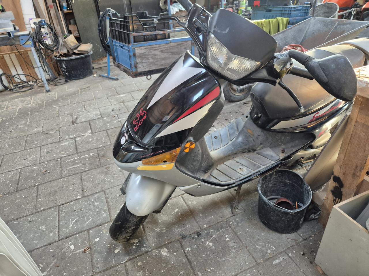 Scooter Peugeot