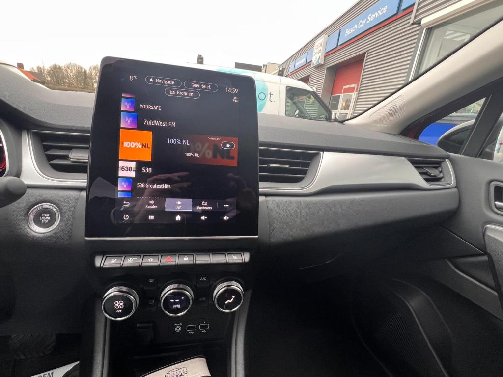 Renault Captur 1.3 tce 140 aut, intens met vele opties, camera, zelf sturen