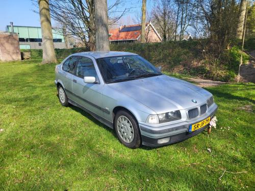BMW E36 compact 318Ti automaat, 140 PK, airco!  Slechts 167.000 km