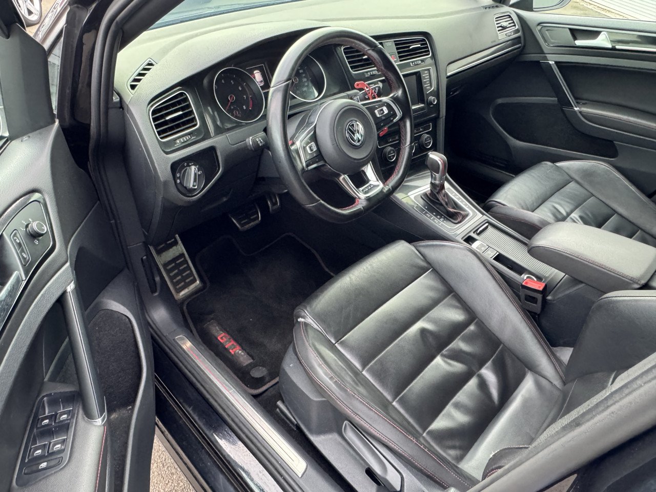 Volkswagen Golf 7 2.0 TSI GTI Performance DSG