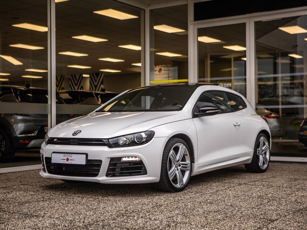 Volkswagen Scirocco 2.0 tsi 265 pk r | kuipstoel | dyna-audio | panoramadak