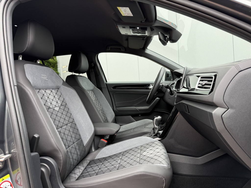 Volkswagen T-roc 1.5 tsi 150pk dsg r-line | acc | side assist | camera