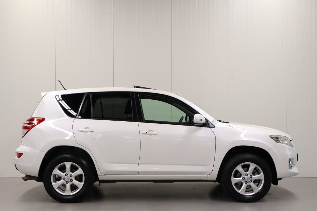 Toyota Rav4 2.0 vvti executive business