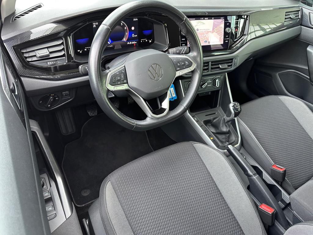 Volkswagen Polo 1.0 tsi life 95pk | carplay | navi | parkeersensoren | lich