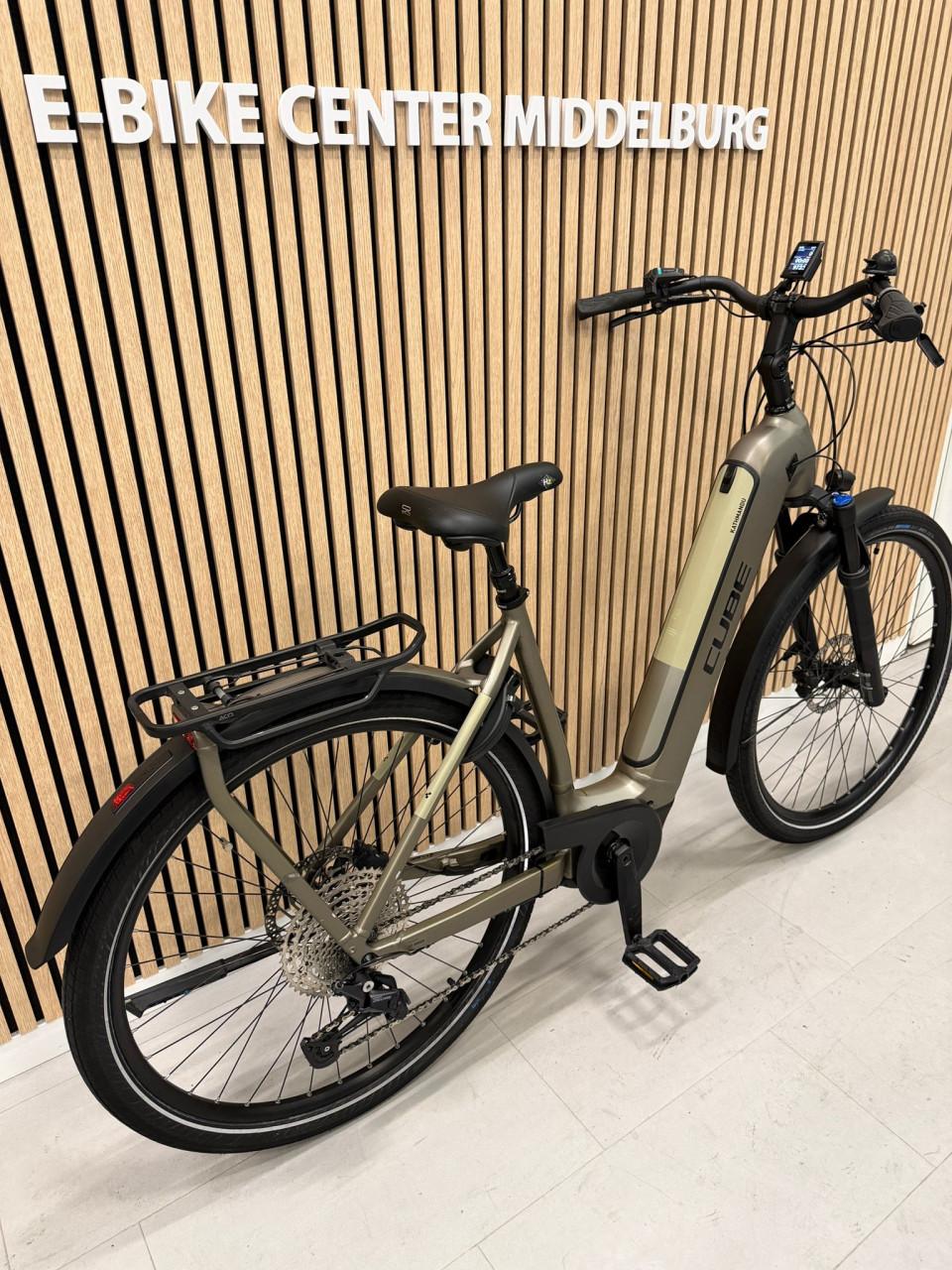 Cube Kathmandu Bosch Performance Line CX 85Nm 750Wh 54CM Kiox