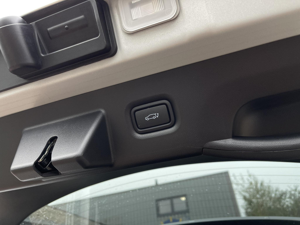 Hyundai Ioniq 5 connect+ awd 77.4 kwh hyundai ioniq 5 connect+ awd 77 kwh |