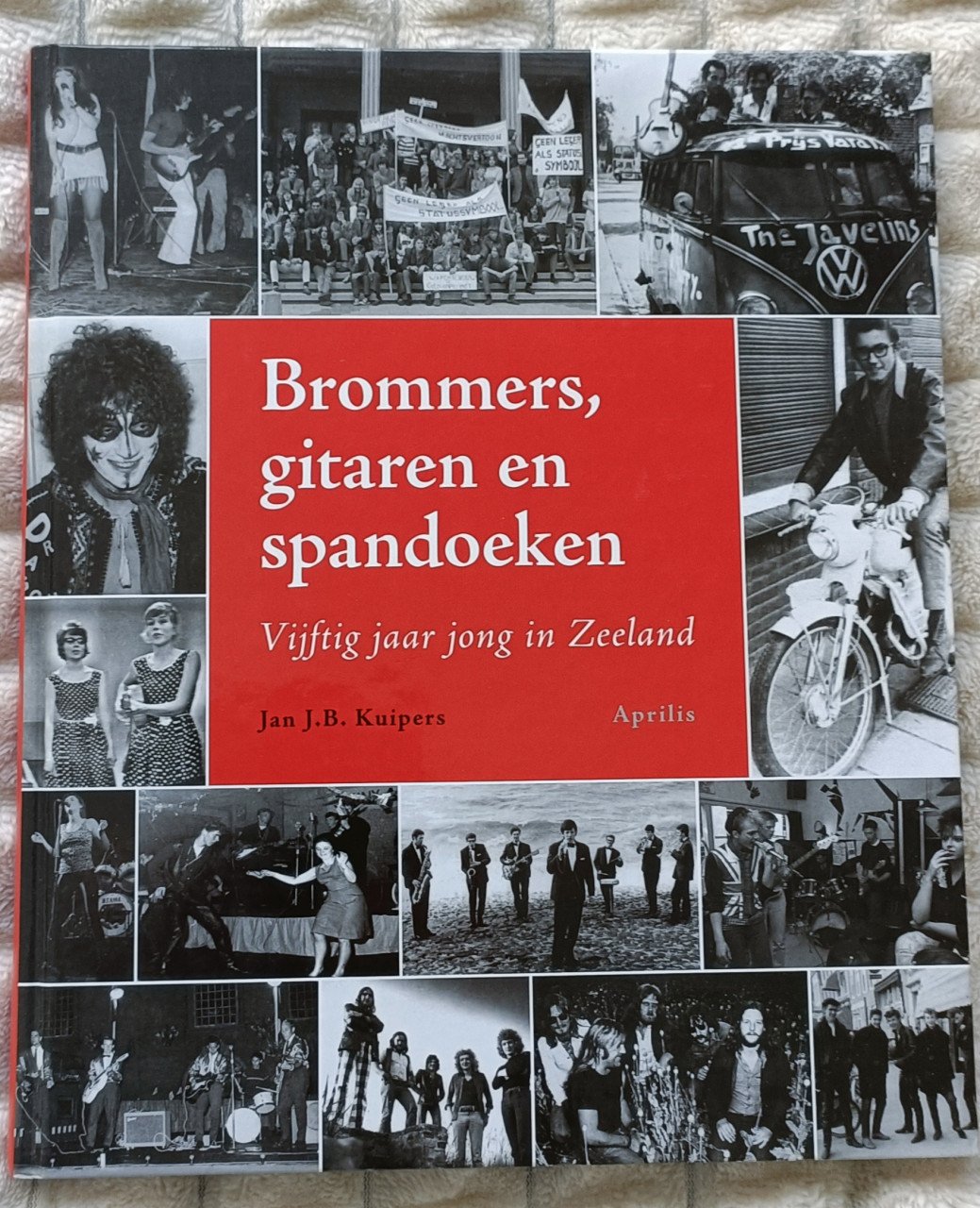Brommers, gitaren en spandoeken